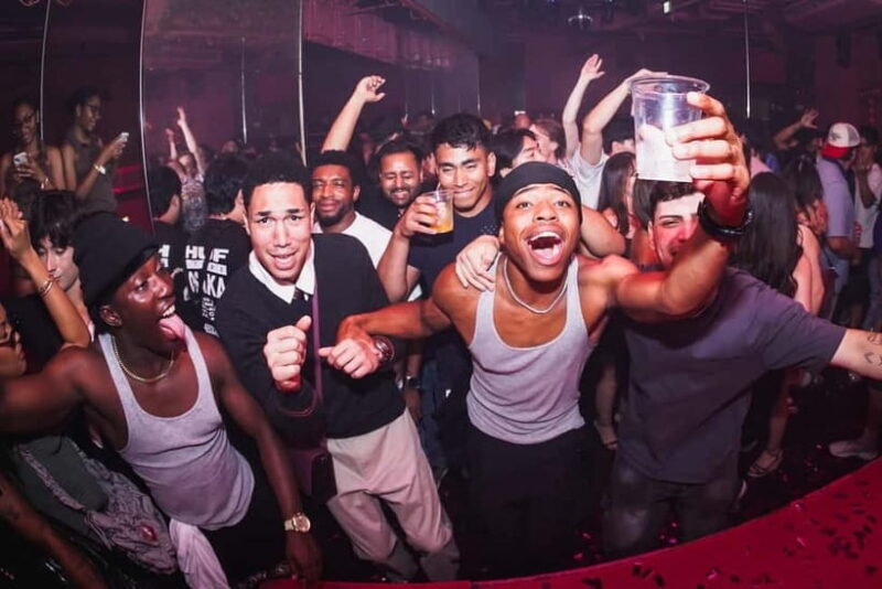 Osaka: Pink Paradise Club with Dance Show and Champagne - FAQ