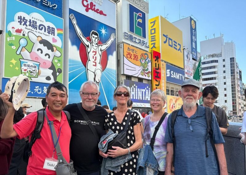 Osaka Private Tour: Custom Highlights with a Licensed Guide - Shinsaibashi and Amerikamura: shopping with different moods