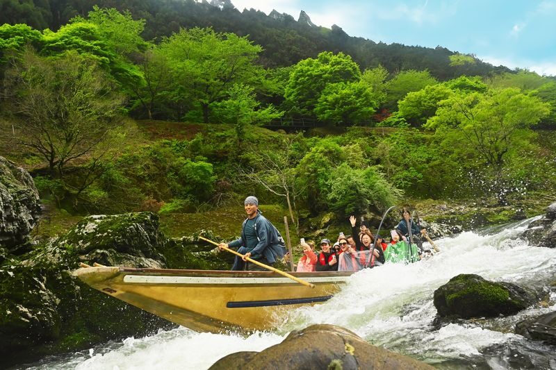 Osaka Sagano Romantic Train and Hozugawa River Cruise Day Tour - Arashiyama gives the itinerary breathing room