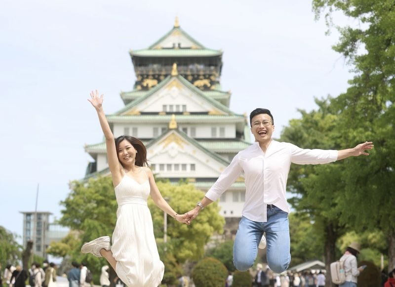 Osaka Snapshot Photography Experience (Osaka) - A Photographer Who Helps You Look Natural