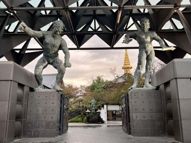 Osaka: Spiritual (Japanese Calligraphy) and Iconic sights - Key Points