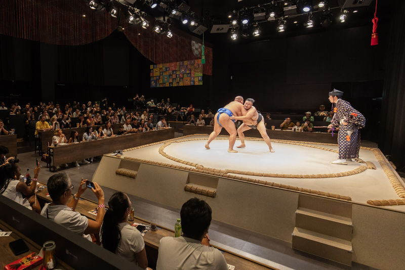 Osaka Sumo Show Experience with Food & Drinks - Sumo traditions, told through a show