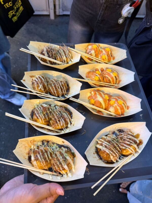 Osaka Takoyaki Hopping Tour (5 shops, 2 hours) - Who should book this tour?