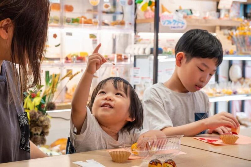 Osaka: Takoyaki Keychain-Making Workshop - Key Points