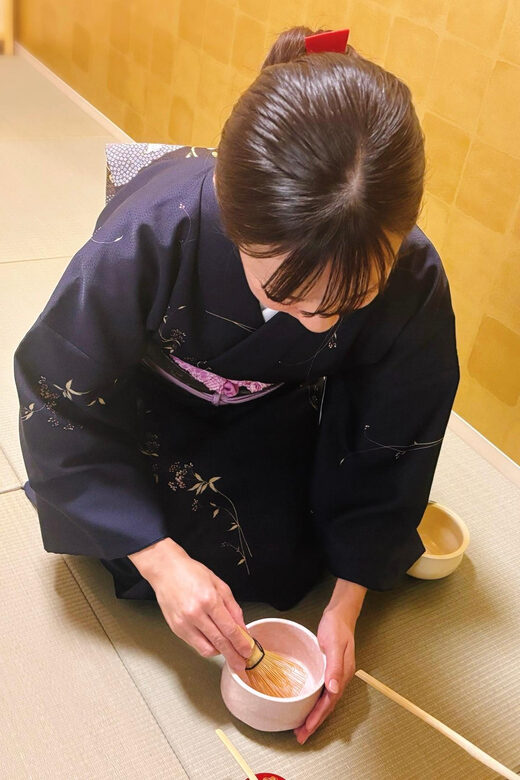 Osaka: Tea Ceremony and Calligraphy Experience - Key Points