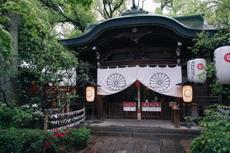 Osaka: Tennoji Ward, Shinsekai 3 hours Walking Tour - Who Should Consider This Tour?