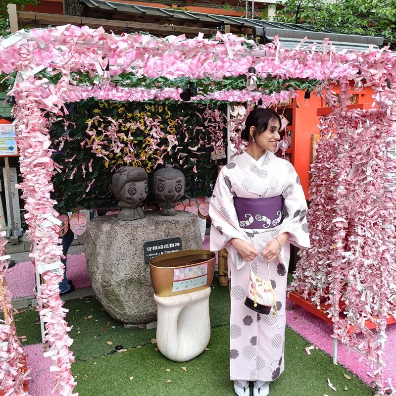 Osaka Umeda Kimono & Retro Streets Half-Day Tour - Why kimono and retro streets make an appealing pair