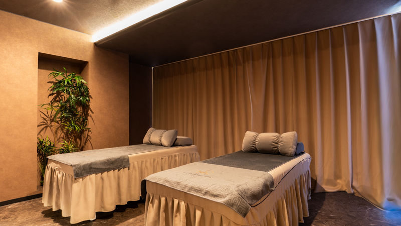 Osaka: Vietnamese Emperor Head Wash Spa Experience - Longer packages: more time, more questions