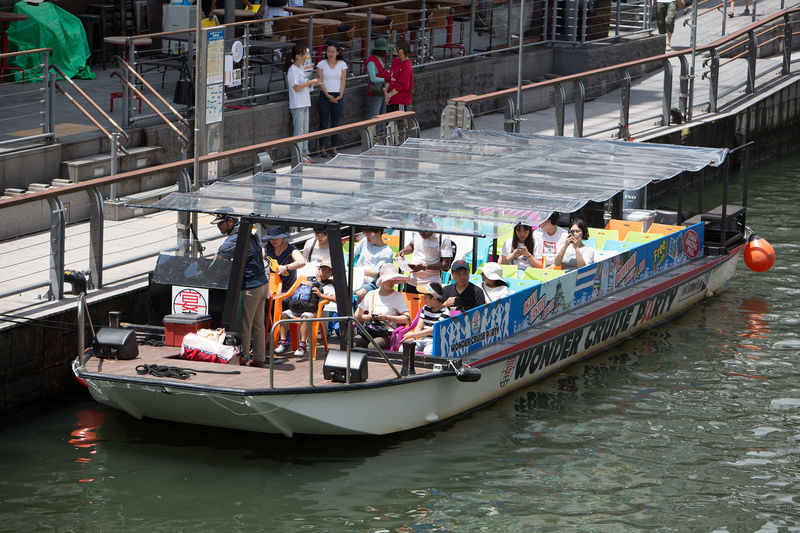 Osaka Wonder Cruise - Dotonbori looks different from the river