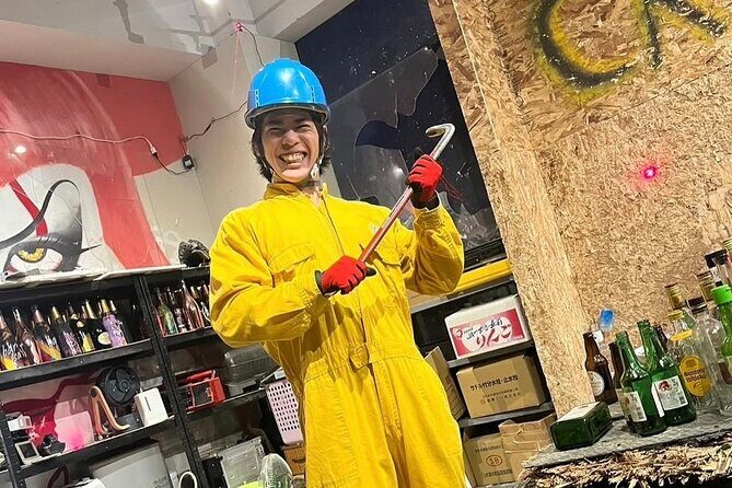 Osaka's Ultimate Destruction Experience - CRASH BOX Shinsaibashi - The Lowdown on CRASH BOX Shinsaibashi