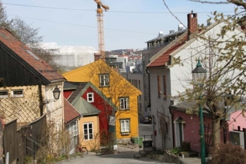 Oslo: Food Tasting and Walking Tour with a Local - Authentic Food & Local Stories: Why It Matters