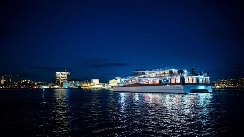 Oslo: New Year's Eve Cruise with DJ - Experience the Magic: Oslos New Years Eve Cruise with DJ