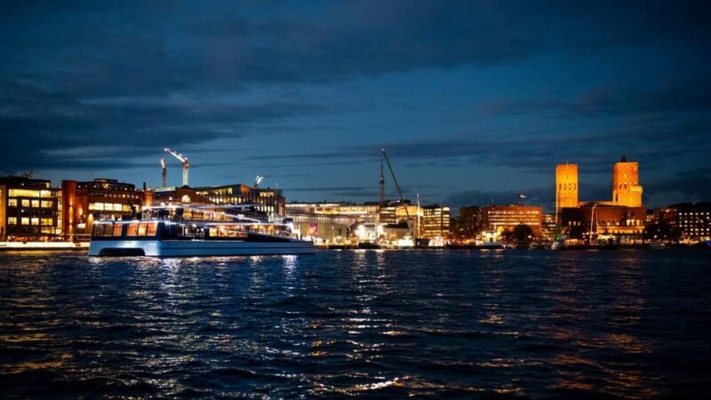 Oslo: New Year's Eve Cruise with DJ - Who Will Love This Experience?