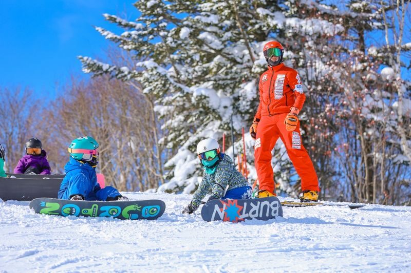 Otaru Asarigawa Ski Resort Ski & Snowboard Rental - Is the Asarigawa rental day worth booking?