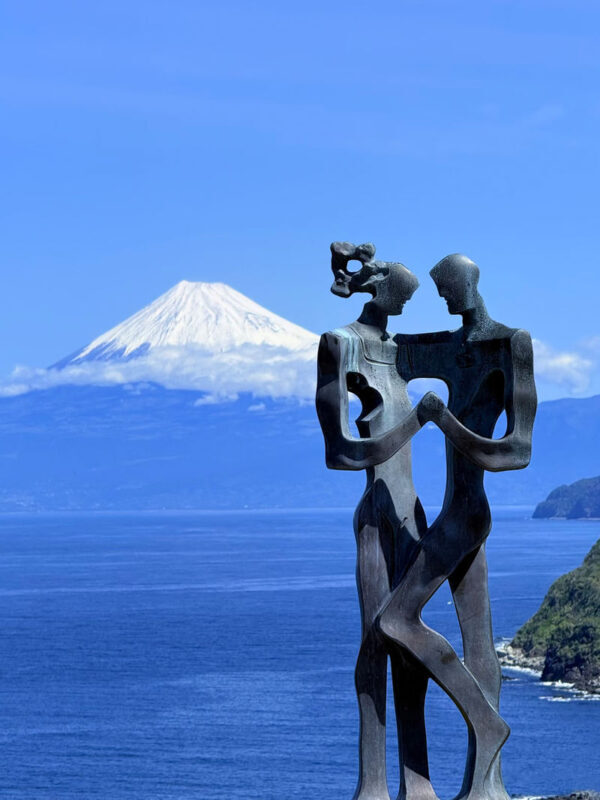 Otaru, Cape Kamui, Yoichi Distillery & Scenic Coast Day Tour - Guides, group size and the pace of the day