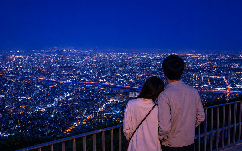 Otaru Lighthouse & Mt. Moiwa Night View Day Trip - What to know before you book