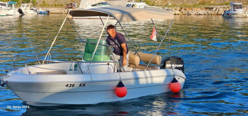 Otok Krk: Boat rentals in Pinezii - PRIMUS 17 60hp - The Sum Up