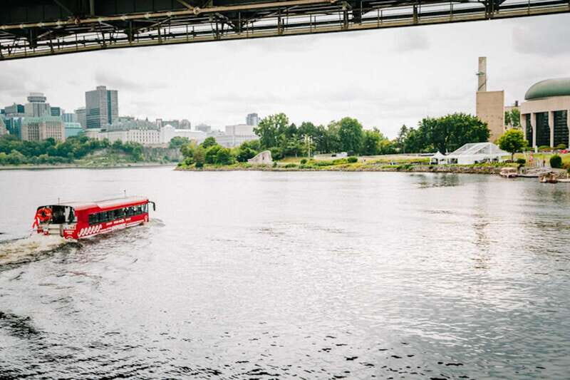 Ottawa: Bilingual Guided City Tour by Amphibious Bus - An In-Depth Look at Ottawa’s Amphibious Tour