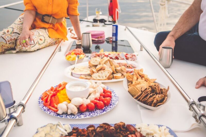 Ottawa: Downtown Yacht Cruise - Wed-Sun @ 6PM - 75 Minutes - Authentic Traveler Perspectives
