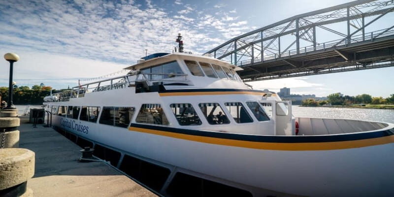 Ottawa: Small-Group Walking Tour with Boat Cruise - Key Points