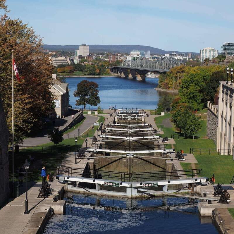 Ottawa: Walking Tour in the Heart of the Capital - Key Points