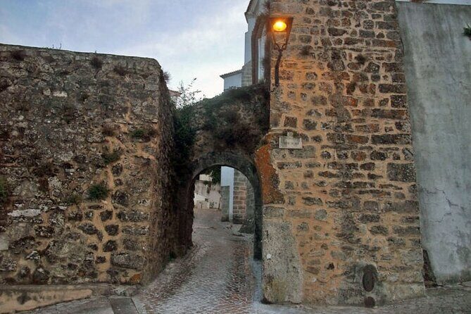 Ourém, Tomar and Almourol Castle Full Day Private Tour from the West - Who Should Book This Tour?