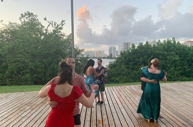 Outdoor Salsa Class Experience in San Juan - FAQ