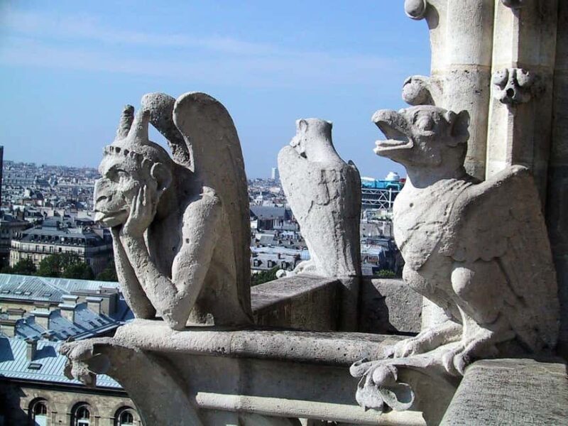 Outside Île de la Cité Tour with Crypt Access and cruise - Introduction: What This Tour Offers and Why It Might Be Perfect for You