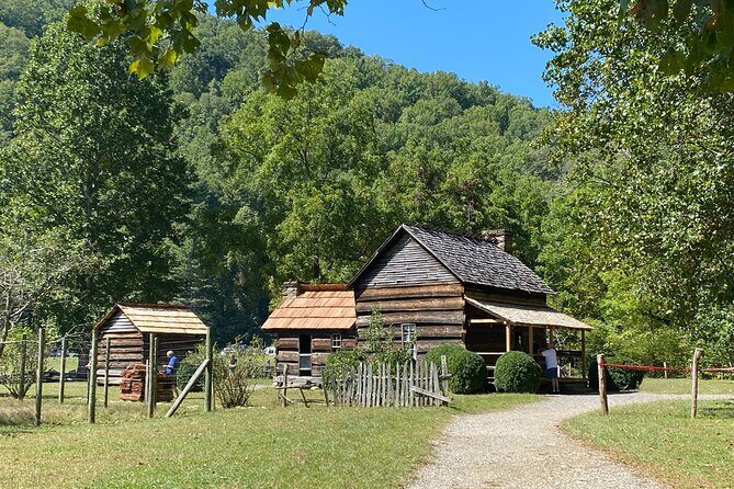 Over the Top Tour in Oconaluftee - What Makes This Tour Stand Out?