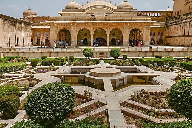 Overnight Private Tour to the Glamorous Pink City of Jaipur - FAQ