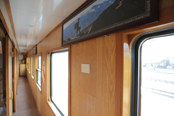 Overnight Train Experience from Hanoi to SAPA -1 Way Shared Cabin - A Closer Look at the Hanoi to Sapa Overnight Train