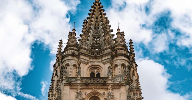 Oviedo : Walking tour of the Historic Center - An In-Depth Look at the Oviedo Walking Tour