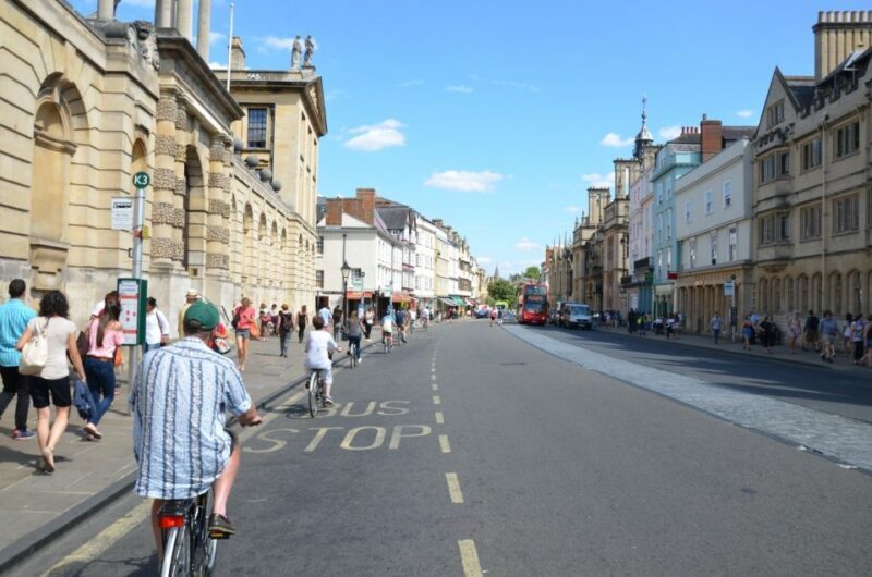 Oxford: City Bike Tour with Student Guide - A Closer Look at the Oxford City Bike Tour