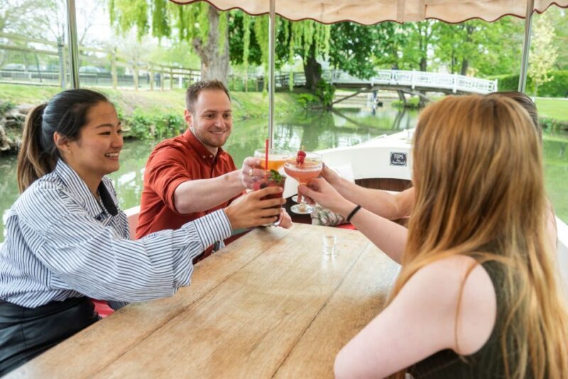 Oxford: Evening Sightseeing River Cruise with a Cocktail - The Sum Up