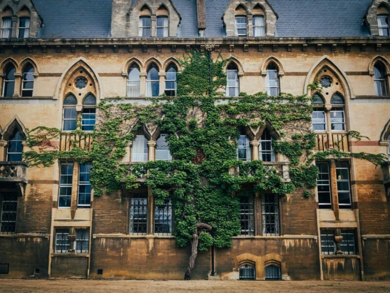 Oxford: Express Walk with a Local in 60 minutes - Exploring Oxford in Just 60 Minutes: A Practical Overview