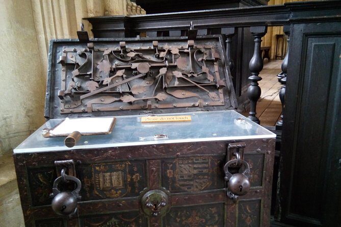 Oxford Harry Potter Insights entry to Divinity School PUBLIC Tour - Who Will Love This Tour?