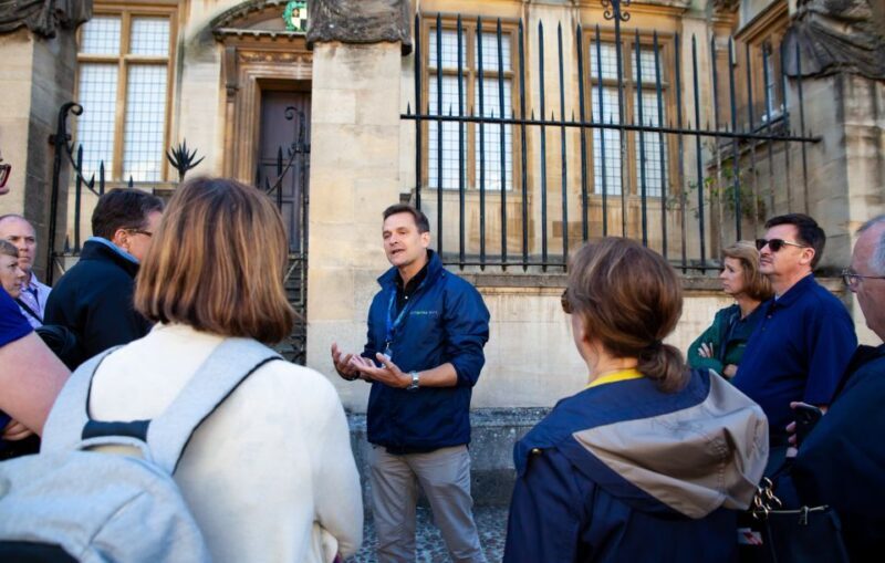 Oxford: Private Walking Tour with University Alumni Guide - Key Points