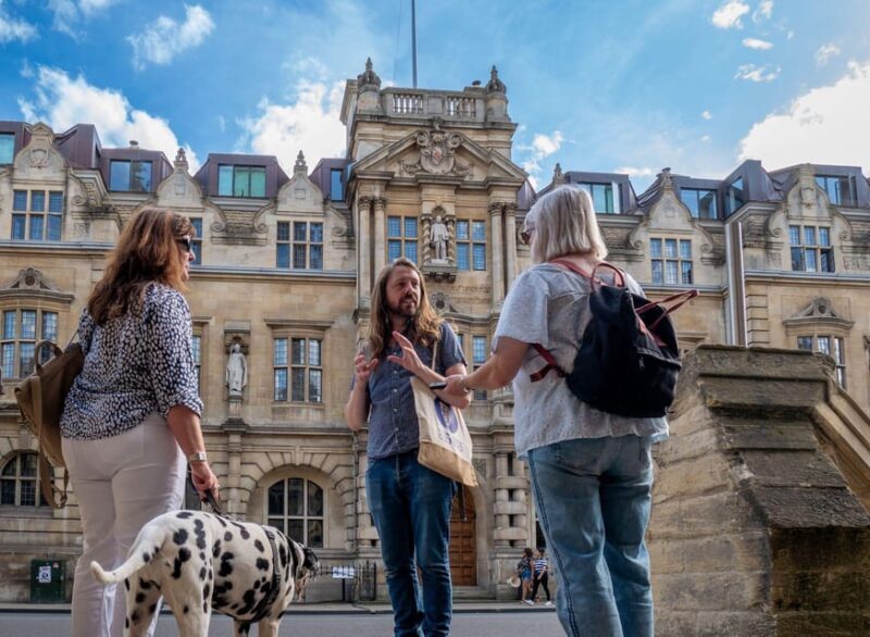 Oxford: The Original Uncomfortable Oxford Tour - Exploring the Heart of Oxford with an Unconventional Twist