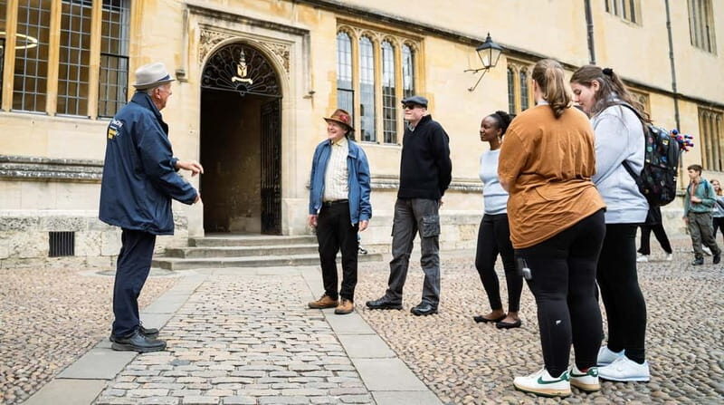 Oxford: Town & Gown Walking Tour - Oxford: Town & Gown Walking Tour