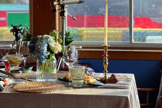 Oyster and Wine Tasting in a Cozy Seaside Lodge - The Sum Up