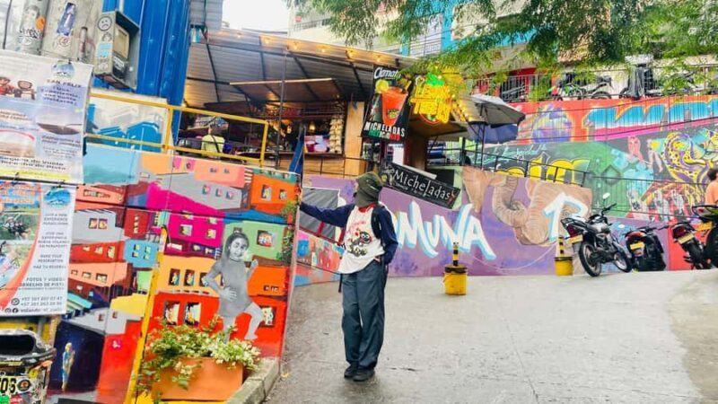 Pablo Escobar and Comuna 13 : A History of Contrasts - Key Points