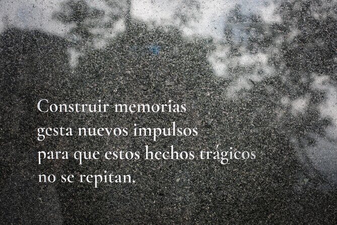 Pablo Escobar and Graffitour Commune 13 Resiliencia Paisa - FAQs