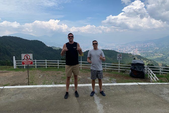 Pablo Escobar +Comuna13 tour - FAQ Section