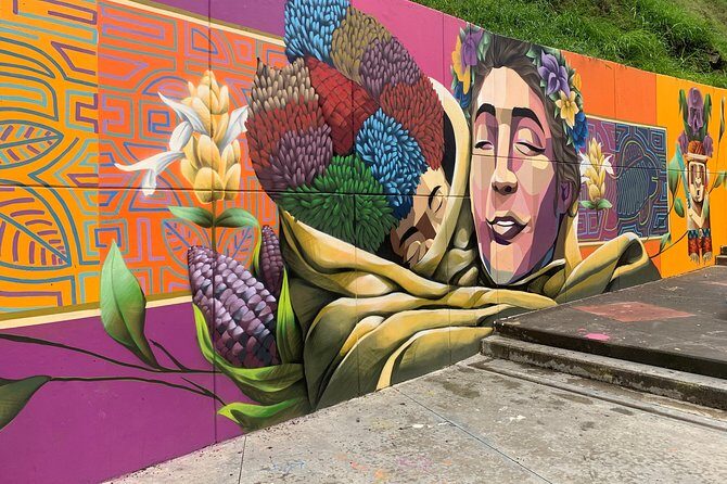 Pablo Escobar +Comuna13 tour - An In-Depth Look at the Pablo Escobar + Comuna 13 Tour