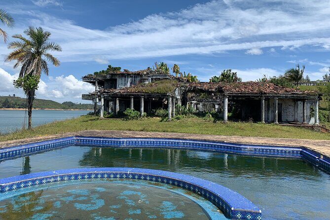 Pablo Escobar Fan Tour; His Beginnings in Crime - Analyzing the Price and Value