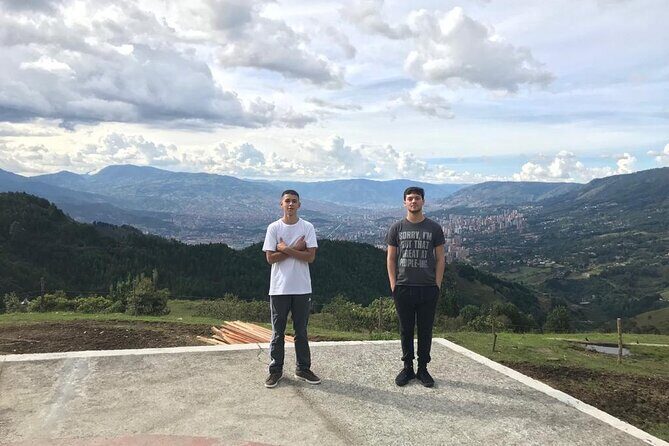 Pablo Escobar Historic Tour and Cable car - A Well-Balanced Look at the Pablo Escobar Tour