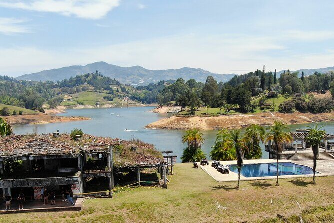 Pablo Escobar Paintball Mansion Boat Trip from Guatapé - A Deep Dive into the Tour Experience