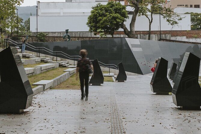 Pablo Escobar Tour between History and Museum in Medellin - FAQ