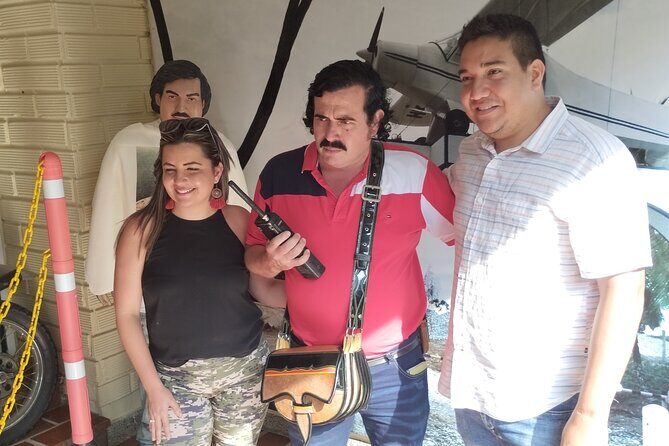 Pablo VIP Private Tour with Roberto Escobar Museum and Comuna 13 - The Itinerary in Detail