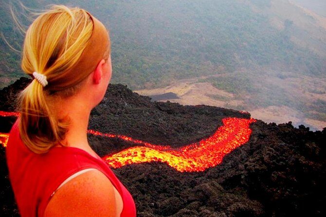 Pacaya Volcano Hikking from Guatemala City - In-Depth Review of the Pacaya Volcano Hike Tour